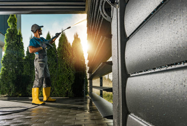 Best Driveway Pressure Washing  in Lockhart, FL